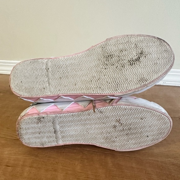 Irregular Choice Purple Fluffy Kitty Sneakers Size 37. - Picture 4 of 4